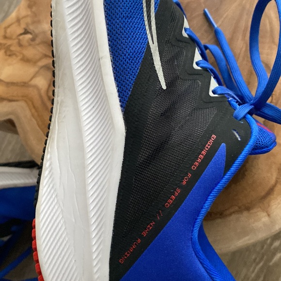 Nike running shoes - Picture 4 of 5